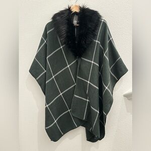 Vince Camuto Elegant Black Faux Fur Accessory